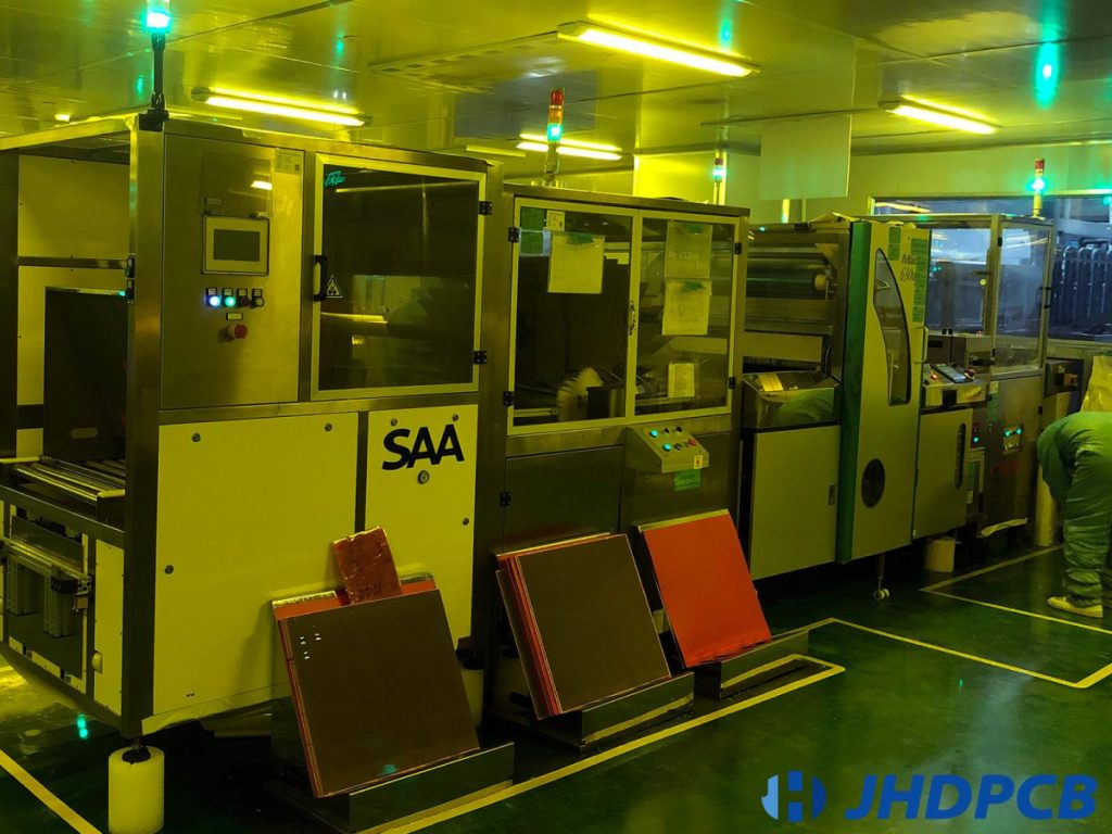 jhdpcb Dry film pressing in clean room 无尘室-干膜压制